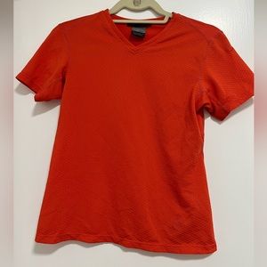 Nike sphere Size small petite bright coral patterned short sleeve active shirt